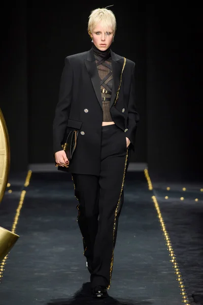 Look 57